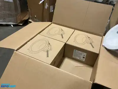 Skid lot of Lumination LED Luminaire light fixtures 120-277V 50/60Hz model#LRXR830830MDLE