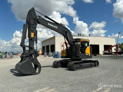 USED 2024 Volvo ECR235E
