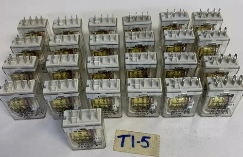 Used Square D 8501 RS4 IVI4 Relays & Switches Indiana US | J&J Industrial Supply #521928