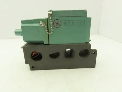 Numatics 34SAD415K013A Solenoid Valve w/ Manifold Block 120V 150 PSI 1/2" NPT