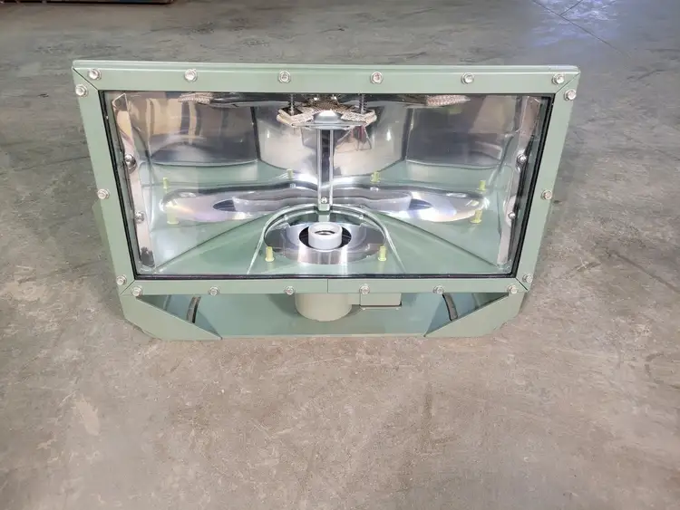 Used PHEONIX MRSE400 Lighting British Columbia CA | Lenmark #253564