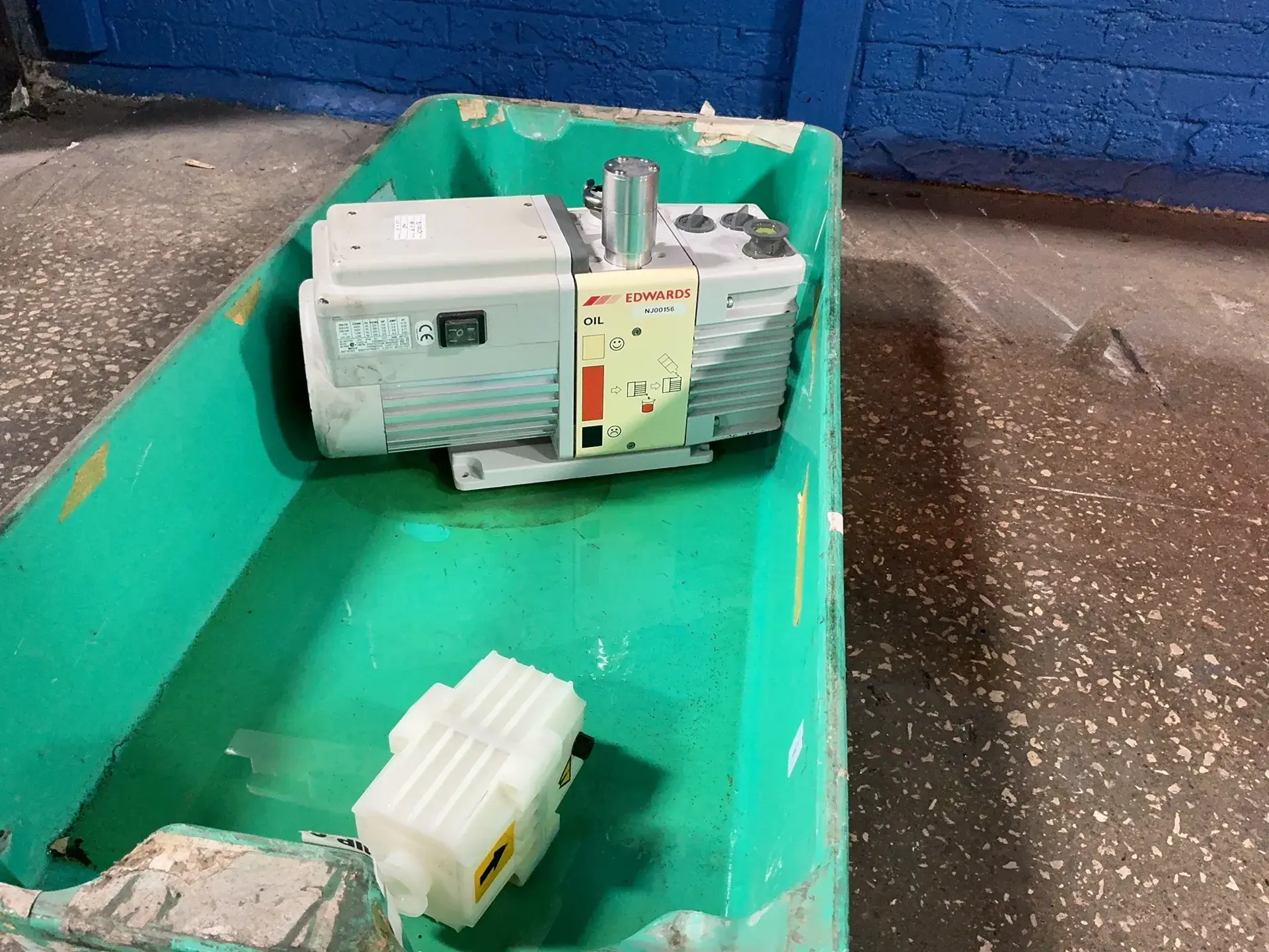 Used EDWARDS ELAB  2 Pumps Ohio US | HGR 24 #1279012