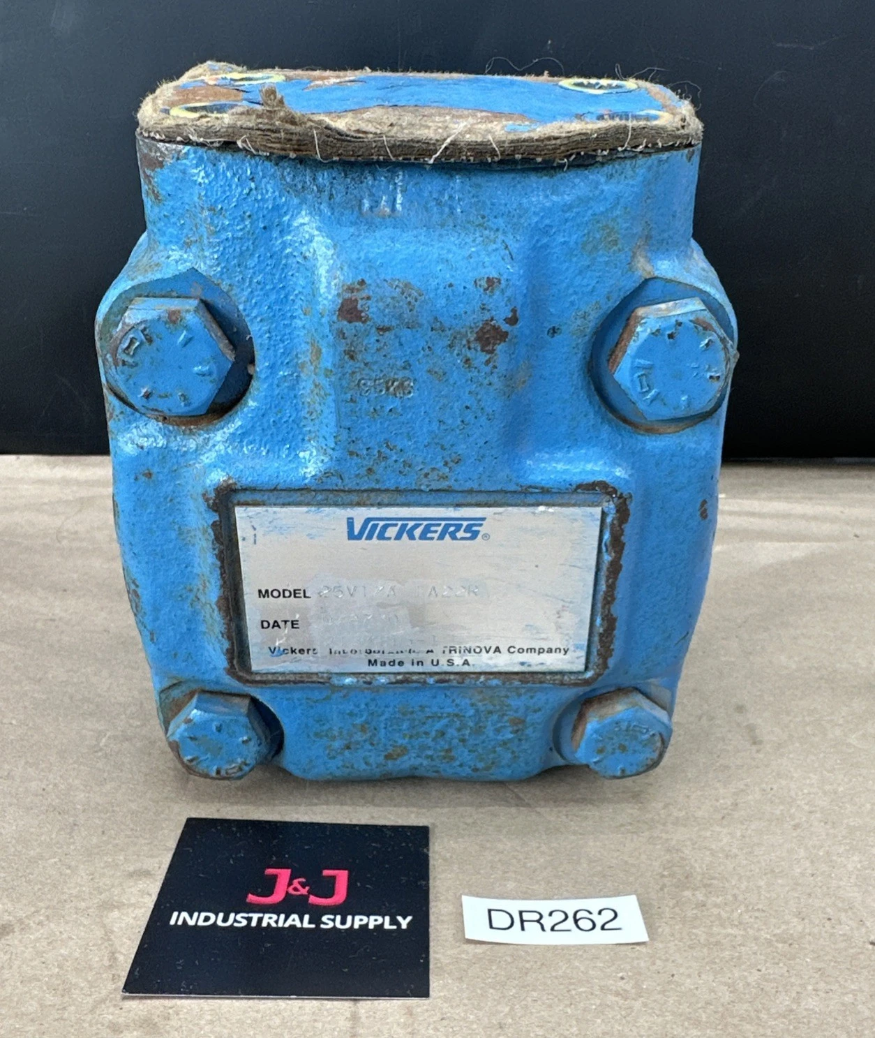 NEW Vickers 25V17A-1A22R