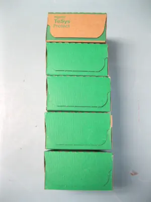 NEW Schneider Electric LRD05