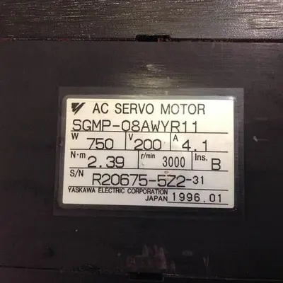 USED YASKAWA SGMP-08AWYR11