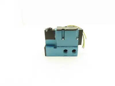 MAC 6211C-211-PM-111DA Pneumatic Single Solenoid Valve 120V 3/8"NPT Manifold