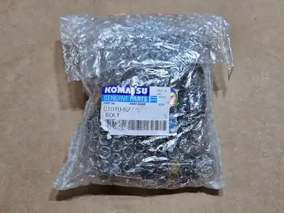 NEW KOMATSU 01010-62775