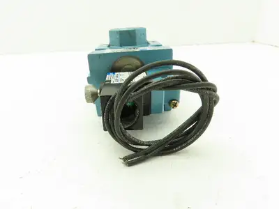 MAC 56C-17-114CA Pneumatic Solenoid 3/2 Spool Valve 120V 3/4" NPT