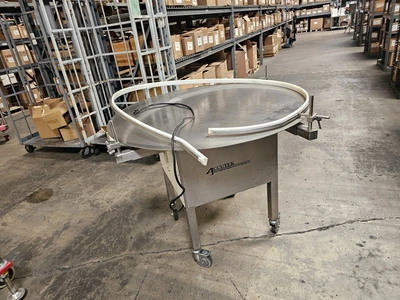 USED 1900 ACCUTEK/CHADAM 2 HEAD GRAVITY FILLER