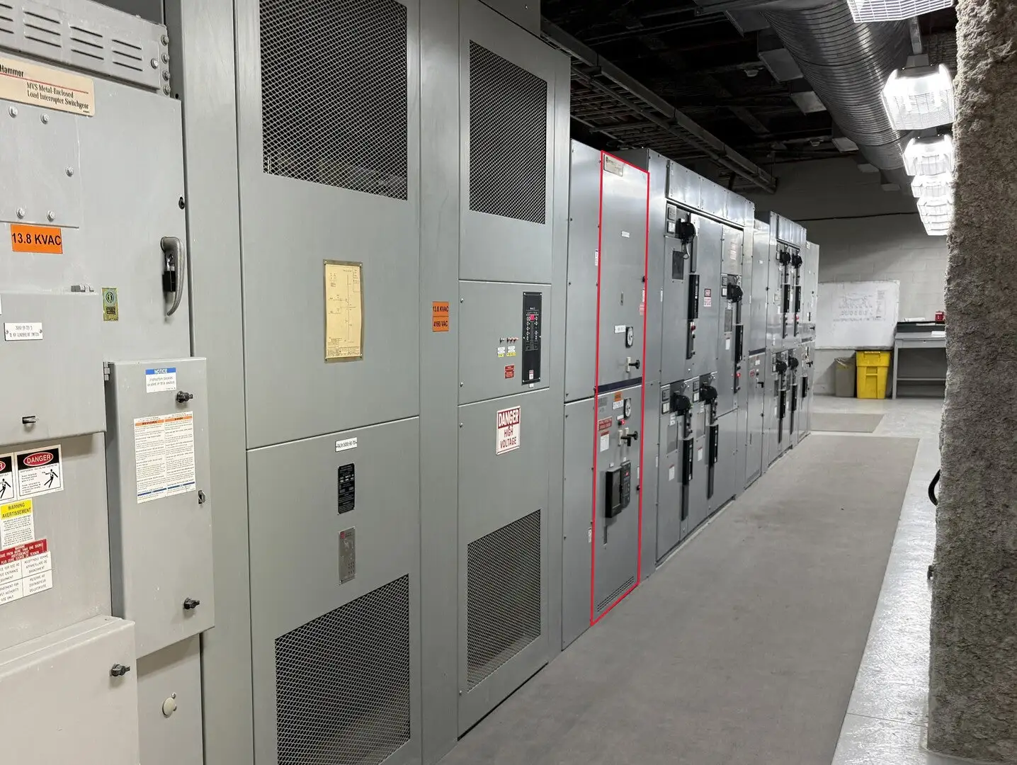 VacClad-W Metal-Clad Switchgear, 4160V, 1200A