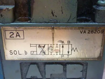 USED VICKERS DG4V32AMP2B750