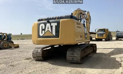 USED 2019 Caterpillar 330FL