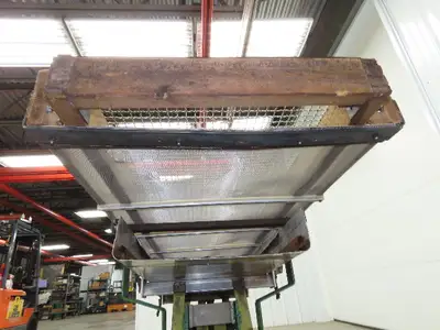 Used CARDWELL _UNKNOWN_ Vibratory Conveyors Indiana US | Arrow Industrial #1368025
