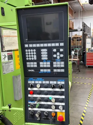 2001 ENGEL ES330V/90VROTL VERTICAL CLAMP Injection Molding Horizontal/Vertical | Machinery Network (3)