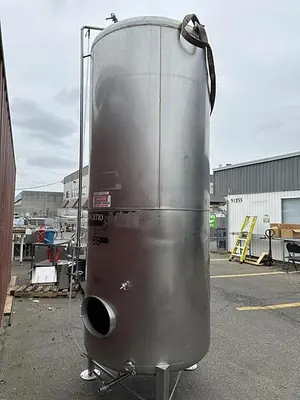 825 Gal. Brite Tank