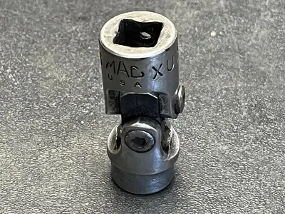 Mac Tools XU146  7/16in. 3/8" Drive  6PT Swivel Shallow Chrome Socket  7/16"