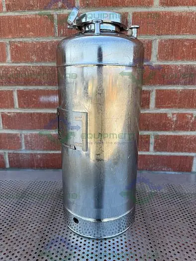Used ALLOY PRODUCTS 15 LITER STAINLESS STEEL VESSEL 125 PSI W/ 4.5" OPENING Pressure Vessels California US | Equipment Lab #488773
