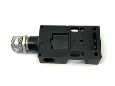 Used Schmersal Interlock Safety Switch 230V 4A Relays & Switches Michigan US | Maverick Industrial Sales #1397796