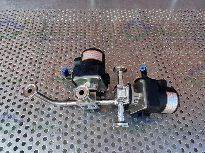 Used 2 GEMU CO26690  4-WAY DIAPHRAGM VALVE W/ 1/2" SANITARY FITTING Valves/Fittings California US | Equipment Lab #485809