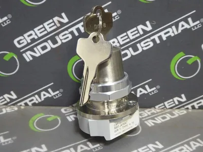 Allen-Bradley 800T-J41KA7 30mm Keyed Selector Switch Ser. T Type 4, 13 New NIB