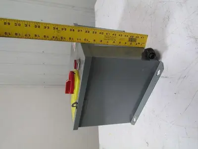 Square D SK3000G2 Ser.A Transformer Disconnect 50/60Hz 480/575V Pri. 115 Sec.