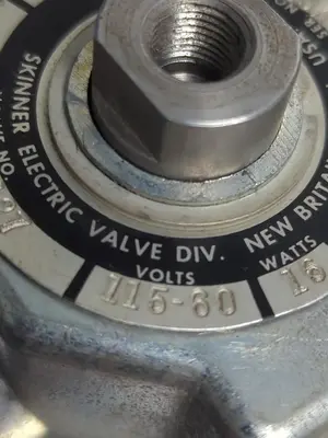 Used SKINNER A3DB2127 Solenoid Valves Ohio US | Surplus Asset Holdings #1240408