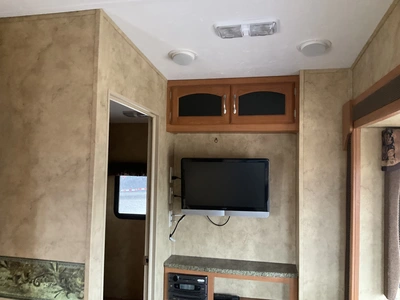 Used 2010 COUGAR 293SAB Campers, Caravans, Motorhomes Michigan US | Miedema Asset Management Group #1761301
