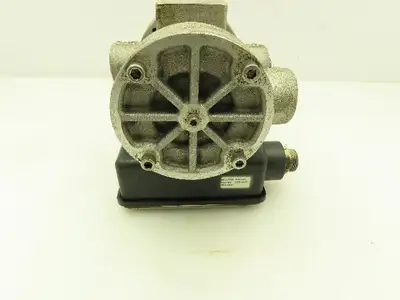 Universal Flow Monitors LL-ABMSB1GM-3L-32V1.0-A1NR-PC5 Flow Rate 1 GPM