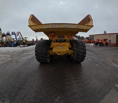 USED 2020 BELL B30E