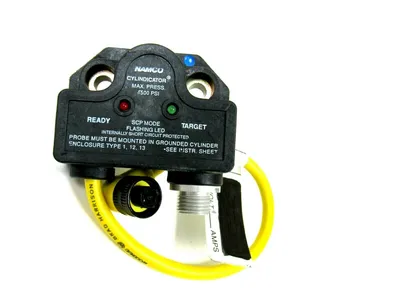NEW NAMCO EE270-20421 PROXIMITY SWITCH EE27020421