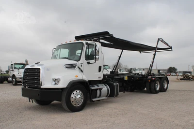 Used 2017 FREIGHTLINER 114SD Hooklifts & Roll-Offs Texas US | Roll Off Truck World #1491810