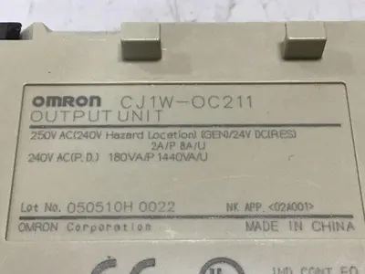 USED OMRON CJ1W-OC211