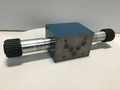 USED BOSCH 0 810 001 776