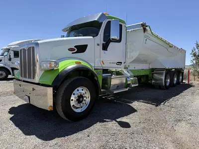 USED 2020 PETERBILT 567