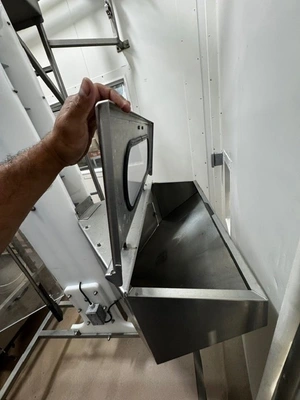 USED Filler specialties Cup filler with capper