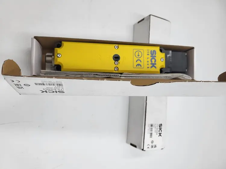 New | in-Stock SICK SICK 10-E0454 / 6045056 2327 SAFETY INTERLOCK SWITCH Switch Parts | ND Industrial Surplus #1217278