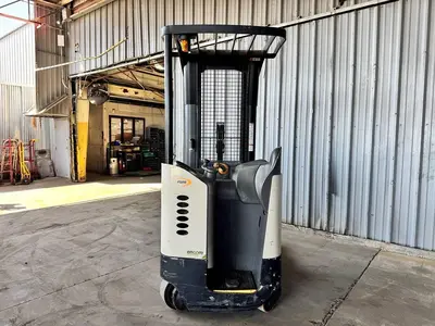 USED 2007 CROWN RD5225-30