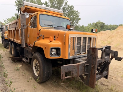 Used 1999 INTERNATIONAL 2674 6X4 Dump trucks Michigan US | Miedema Asset Management Group #1456830
