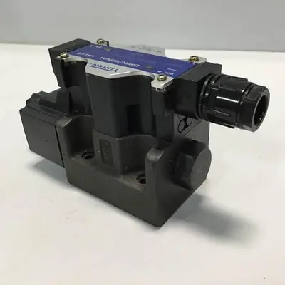 USED YUKEN DSG-03-2B3-A100-50