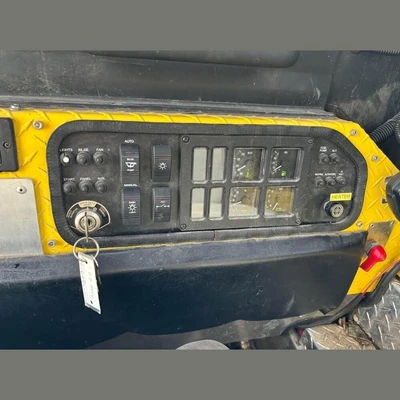 USED 2015 HYDRATREK D2488B