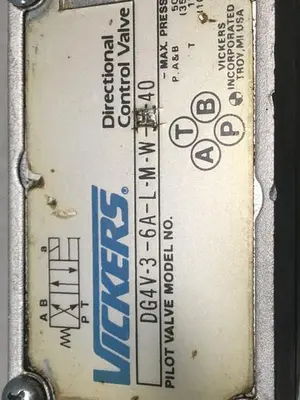 USED VICKERS DG4V36ALHW40