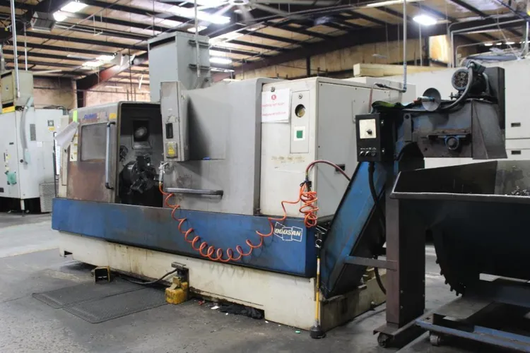 Used 2007 DOOSAN PUMA 280L CNC Lathes | MachineStation #947390