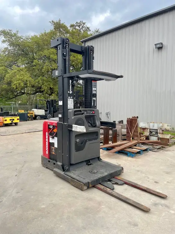 Used 2016 RAYMOND 550-OPC30TT Order Pickers Texas US | TB Forklifts #1274886