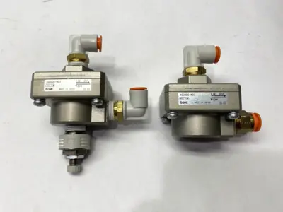 USED SMC PNEUMATIC QUICK EXHAUST VALVE 3/8" NPT LOT OF 2