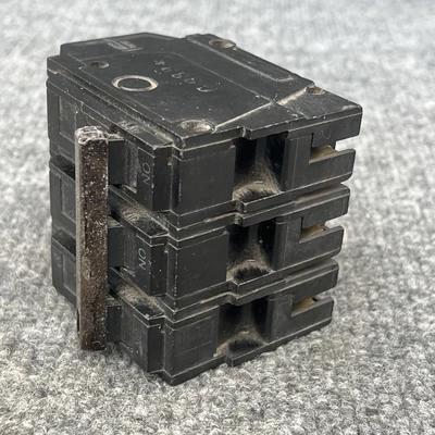 Used GE THQL3140 Circuit Breakers California US | Davliegogo LLC #1705984