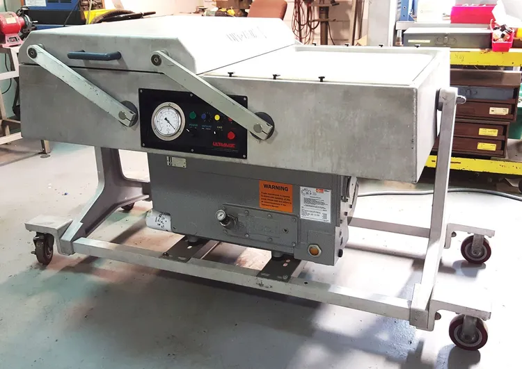 Used ULTRAVAC 2100 Vacuum Sealers Illinois US | M&M Equipment Corp. #1145502