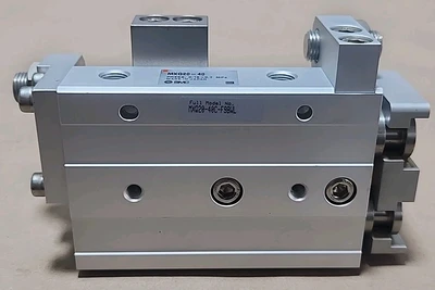 NEW SMC MXQ20-40C-F9BWL