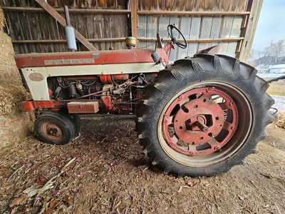 FARMALL 560 Tractor | Iron Listing (10)