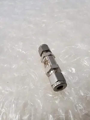 USED SWAGELOK SS-4C-5