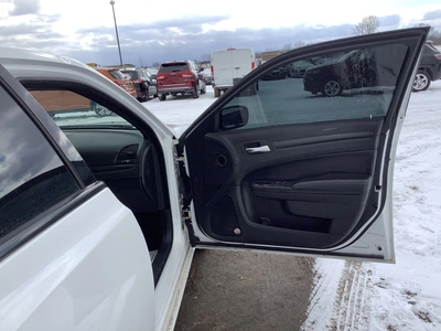 Used 2016 CHRYSLER 300 Sedans Michigan US | Miedema Asset Management Group #1320401